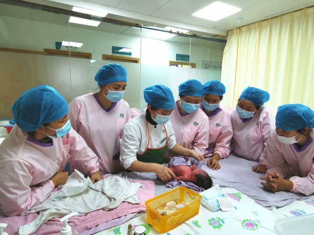 桂东县妇婴监护型护送